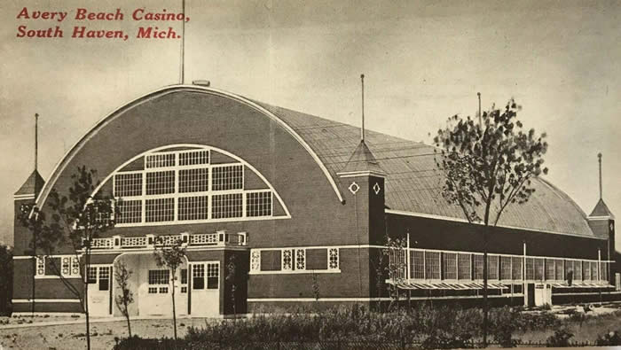 Avery Beach Casino - Old Postcard